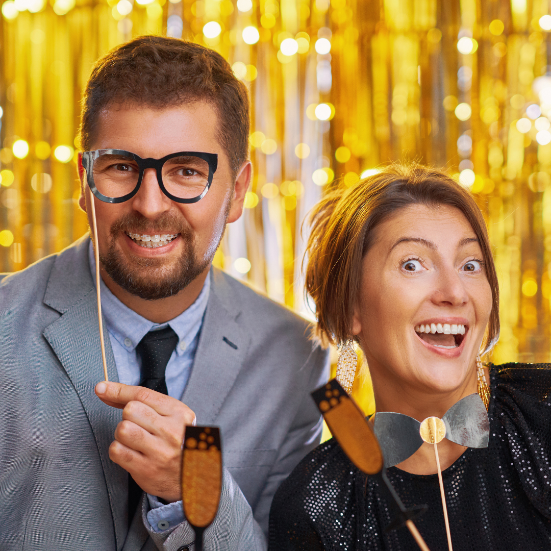 Elite Photobooth (Magnets crafted on-site)